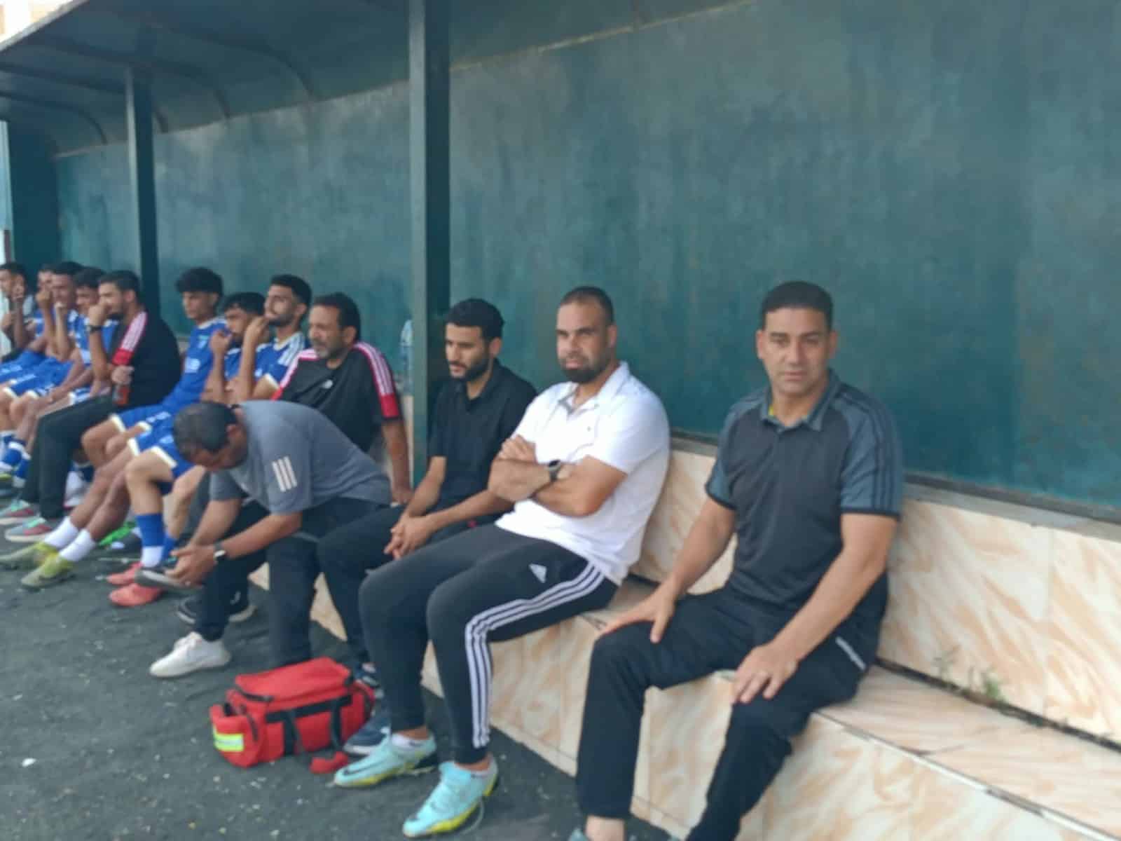 عبد اللطيف الدوماني وجهازه الفني في دكرنس